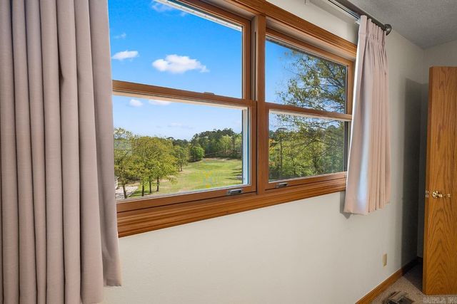 13 Zaragoza Lane, Hot Springs Village, AR 71909