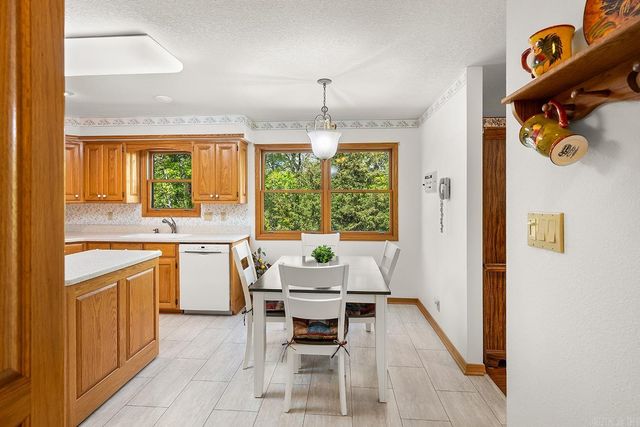 13 Zaragoza Lane, Hot Springs Village, AR 71909