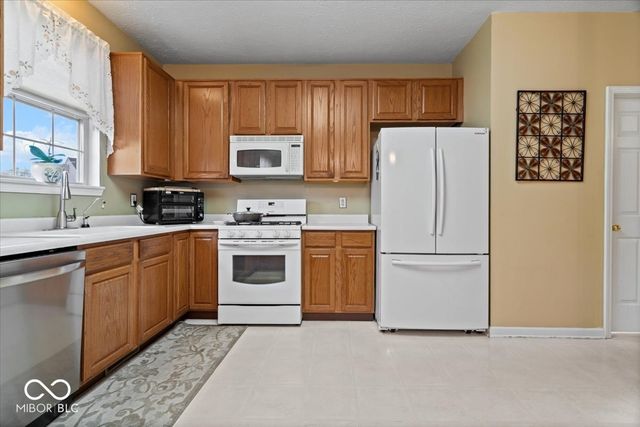 7199 Bethel Court, Avon, IN 46123