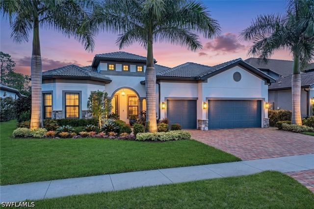 9583 Curlew DR, Naples, FL 34120