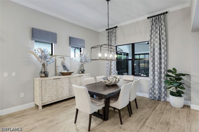 9583 Curlew DR, Naples, FL 34120