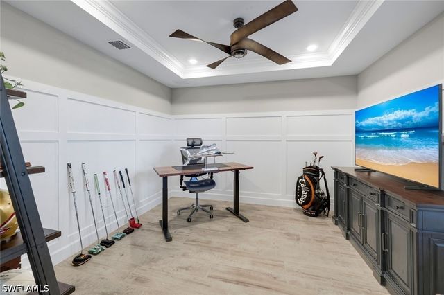 9583 Curlew DR, Naples, FL 34120