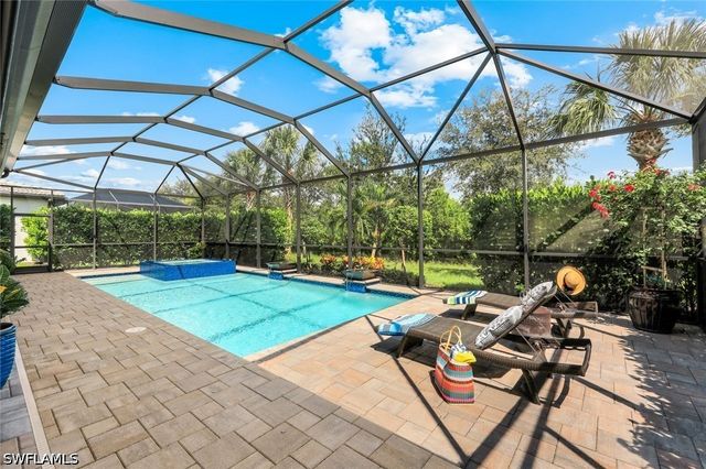 9583 Curlew DR, Naples, FL 34120