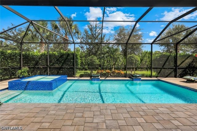 9583 Curlew DR, Naples, FL 34120