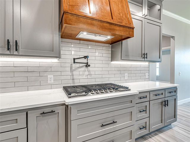 401 Braxton Way, Yukon, OK 73099