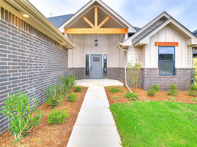 401 Braxton Way, Yukon, OK 73099