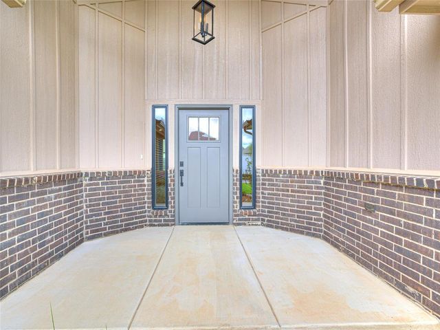 401 Braxton Way, Yukon, OK 73099