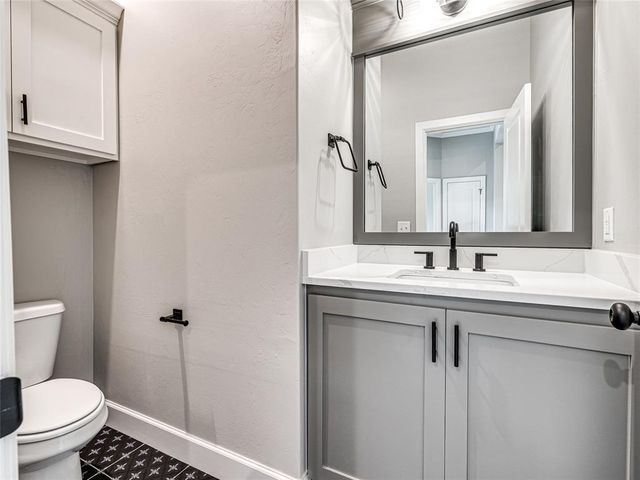 401 Braxton Way, Yukon, OK 73099