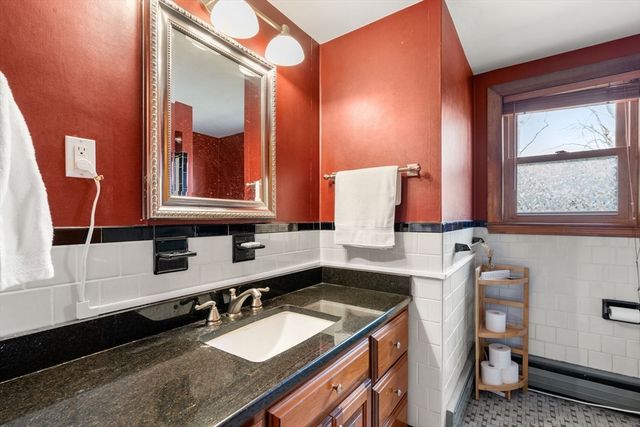 14 Wood Dr, Norwood, MA 02062