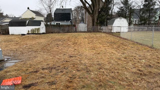 31 BISMARK AVE, Hamilton, NJ 08610