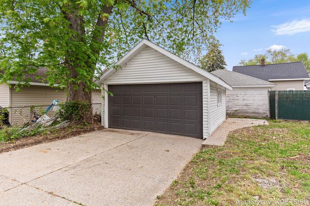 1624 Martindale Avenue SW, Wyoming, MI 49509