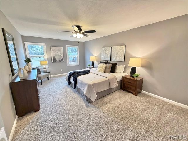 1956 Lakehurst Drive, St Louis, MO 63146