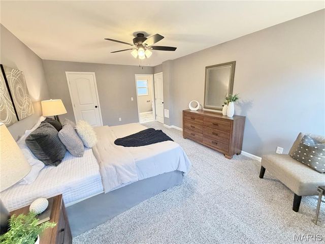 1956 Lakehurst Drive, St Louis, MO 63146