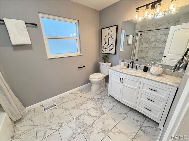 1956 Lakehurst Drive, St Louis, MO 63146