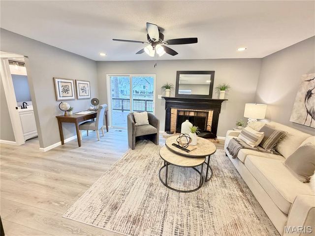 1956 Lakehurst Drive, St Louis, MO 63146