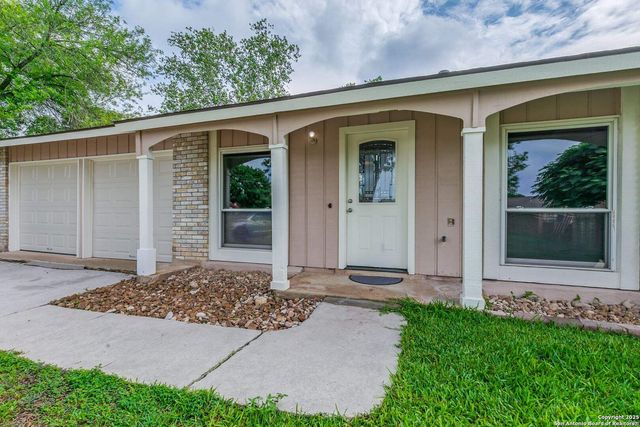 7622 Gnarled Oak, Live Oak, TX 78233