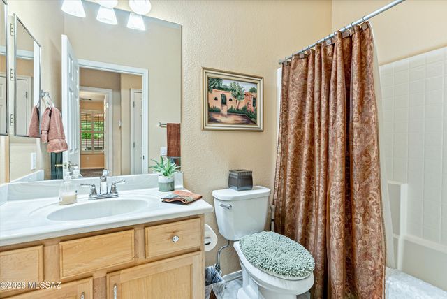 9231 N Crimson Stone Place, Tucson, AZ 85743