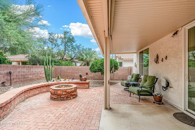 9231 N Crimson Stone Place, Tucson, AZ 85743