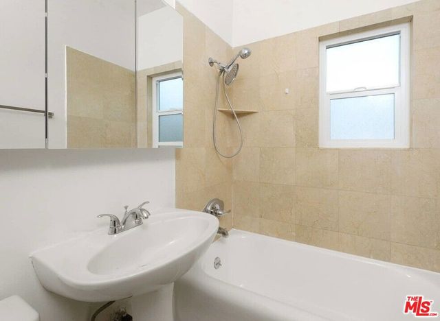 264 S Rexford Drive, Beverly Hills, CA 90212