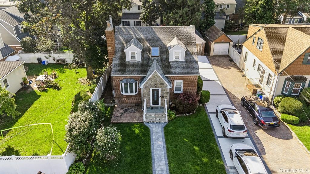 800 Wesley Street, North Baldwin, NY 11510 — photo 4