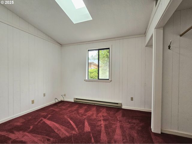 614 HASSETT St, Brookings, OR 97415