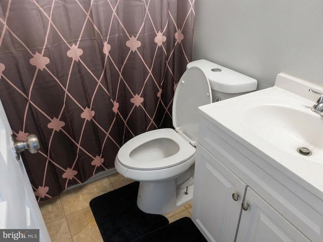 11 MILSTONE CT, Sicklerville, NJ 08081