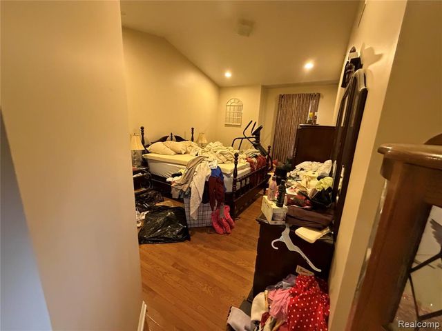 39186 Brookfield Drive, Westland, MI 48185