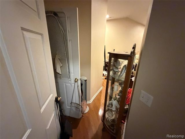 39186 Brookfield Drive, Westland, MI 48185