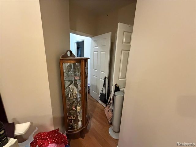 39186 Brookfield Drive, Westland, MI 48185