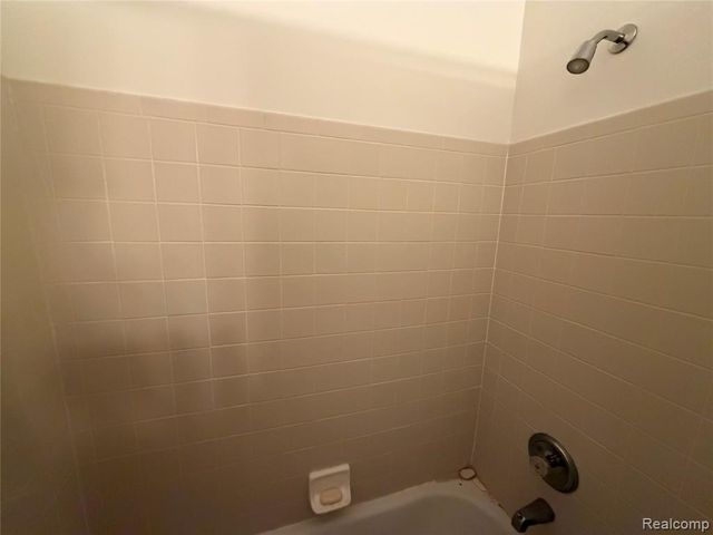 39186 Brookfield Drive, Westland, MI 48185