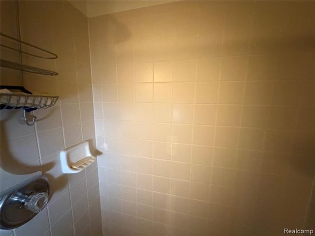 39186 Brookfield Drive, Westland, MI 48185