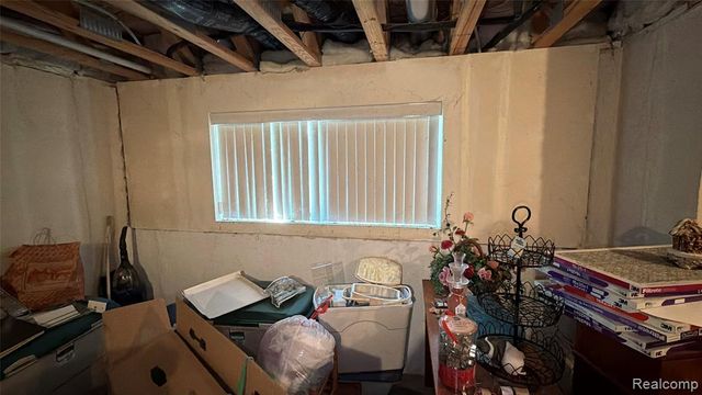 39186 Brookfield Drive, Westland, MI 48185