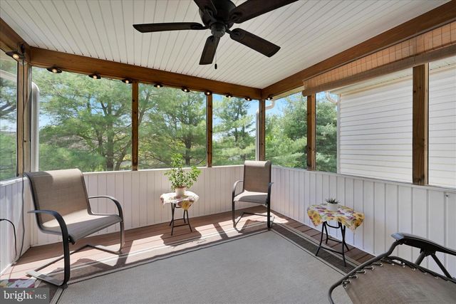 34 GANTZ MDWS, Mount Joy, PA 17552