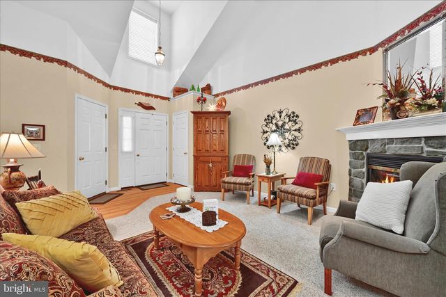 34 GANTZ MDWS, Mount Joy, PA 17552