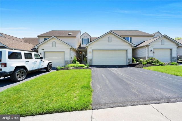 34 GANTZ MDWS, Mount Joy, PA 17552
