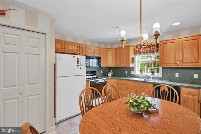 34 GANTZ MDWS, Mount Joy, PA 17552
