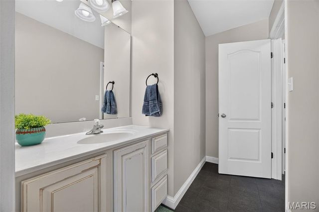 1225 Peruque Ridge Drive, Wentzville, MO 63385