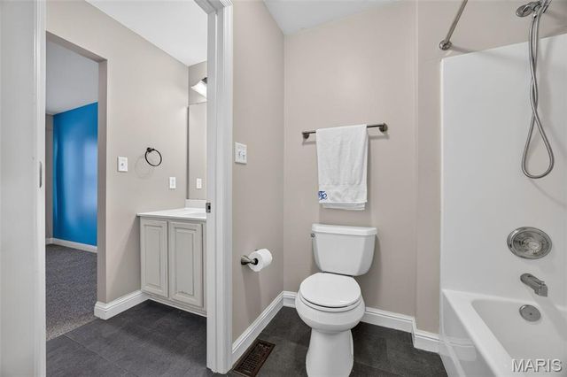 1225 Peruque Ridge Drive, Wentzville, MO 63385