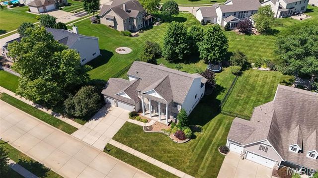 1225 Peruque Ridge Drive, Wentzville, MO 63385