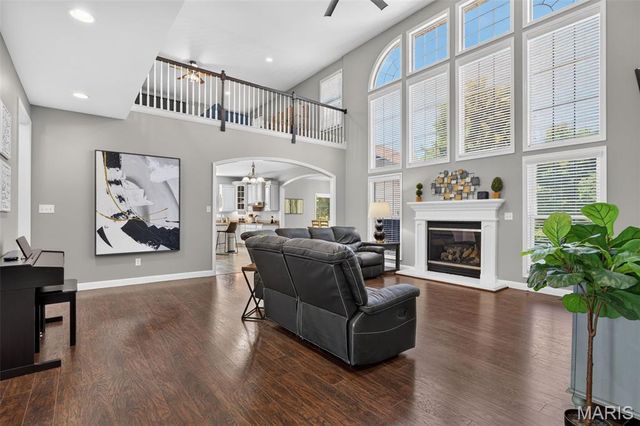 1225 Peruque Ridge Drive, Wentzville, MO 63385