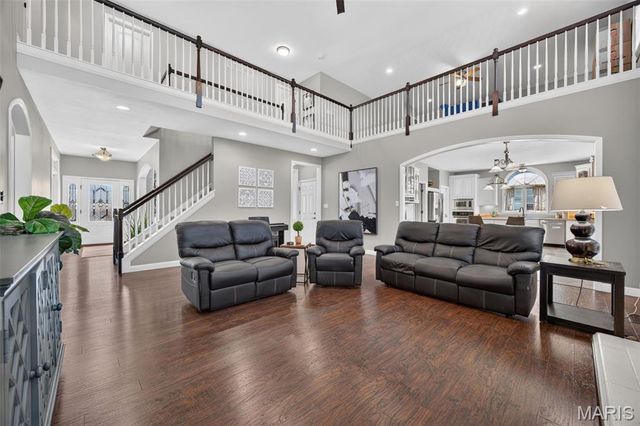 1225 Peruque Ridge Drive, Wentzville, MO 63385