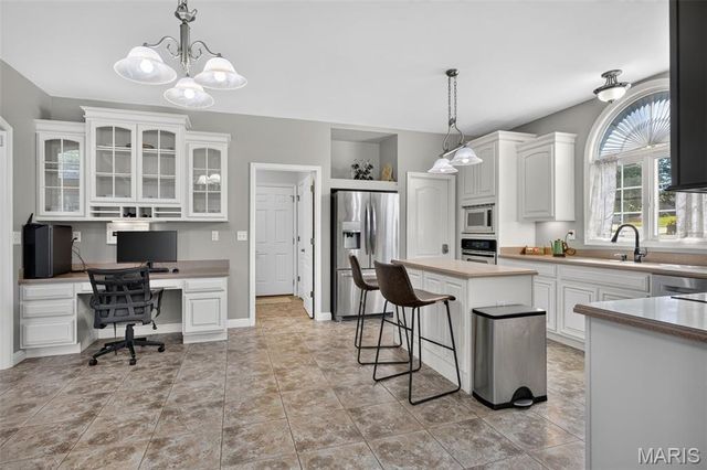 1225 Peruque Ridge Drive, Wentzville, MO 63385
