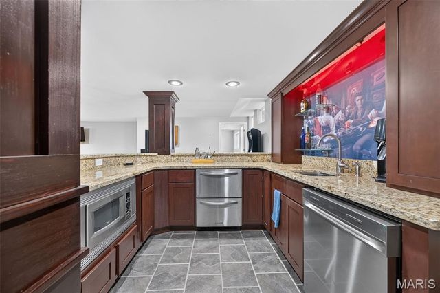 1225 Peruque Ridge Drive, Wentzville, MO 63385