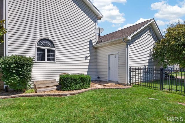 1225 Peruque Ridge Drive, Wentzville, MO 63385