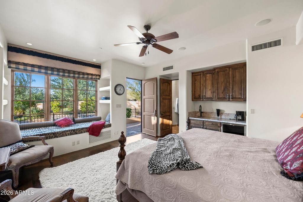 Image 34 of property listing at 35502 N CANYON CROSSINGS Drive, Cave Creek, AZ 85331