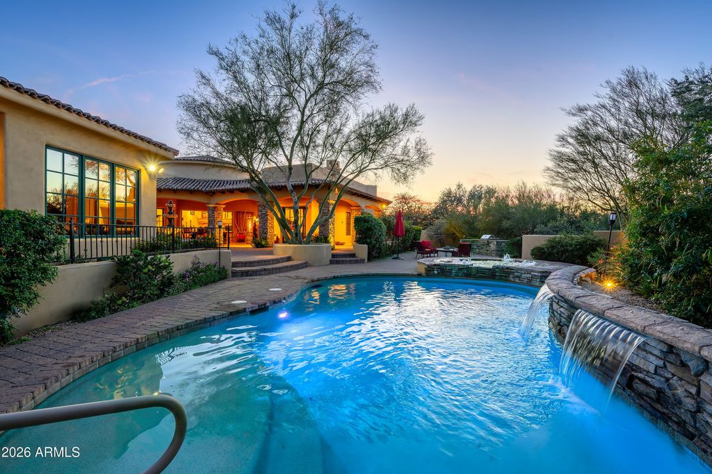 Image 45 of property listing at 35502 N CANYON CROSSINGS Drive, Cave Creek, AZ 85331