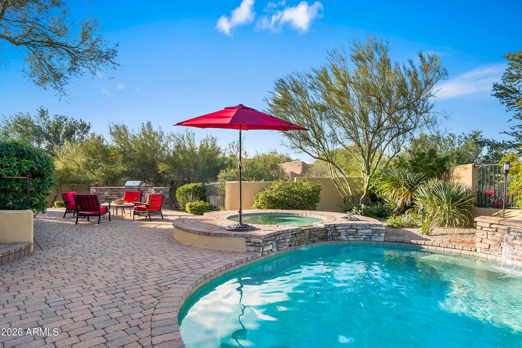 Image 7 of property listing at 35502 N CANYON CROSSINGS Drive, Cave Creek, AZ 85331