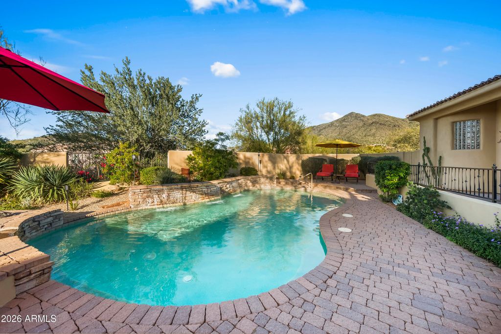 Image 8 of property listing at 35502 N CANYON CROSSINGS Drive, Cave Creek, AZ 85331