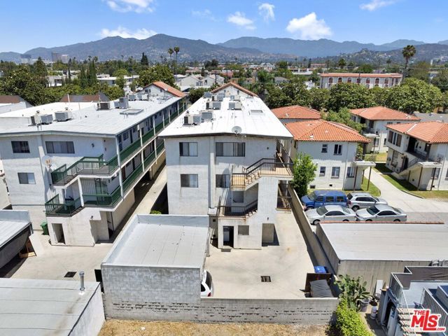 1004 E Garfield Avenue, Glendale, CA 91205
