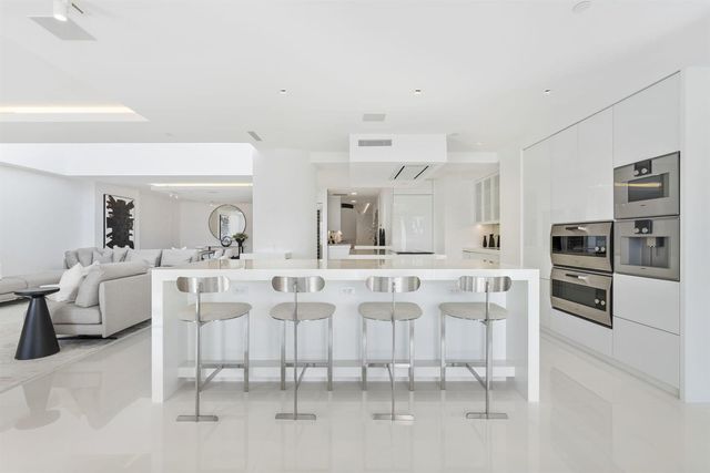 529 S Flagler Drive Th3e, West Palm Beach, FL 33401